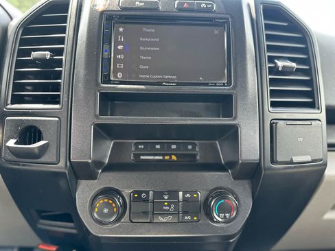 Used 2019 Ford F150 XL w/ Equipment Group 101A Mid RWD image 12
