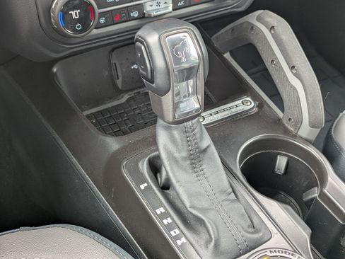 Used 2024 Ford Bronco Outer Banks image 26