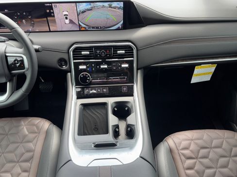 New 2026 Nissan Armada Platinum image 15