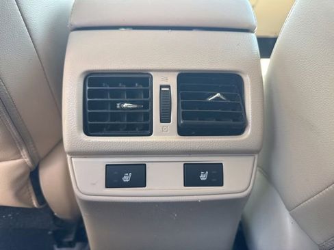 Used 2015 Subaru Outback 2.5i Limited AWD/4WD image 14