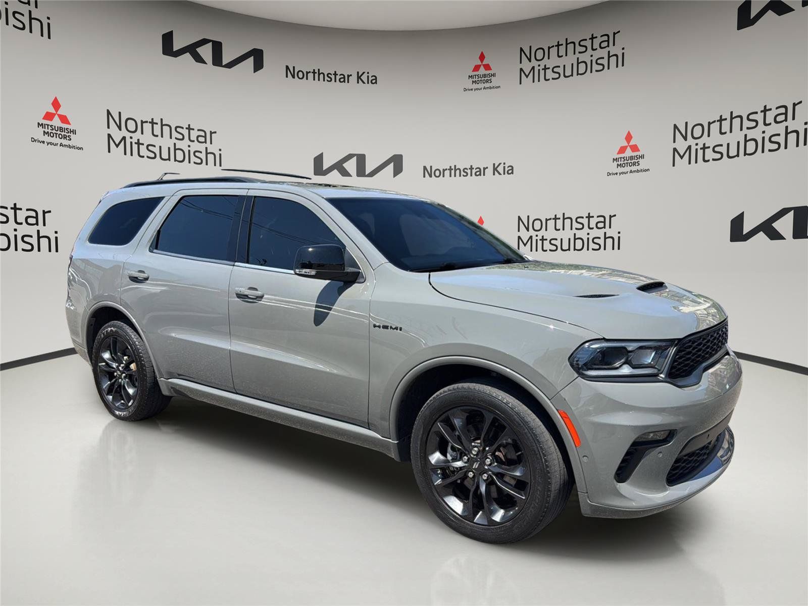 Used 2023 Dodge Durango R/T AWD/4WD image 10