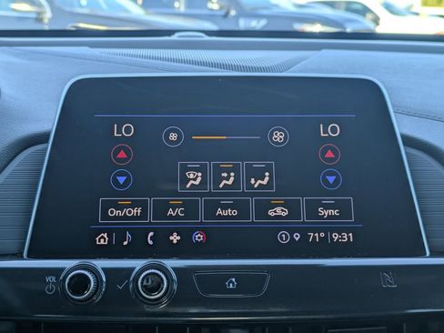 Used 2021 Cadillac CT4 Luxury image 21