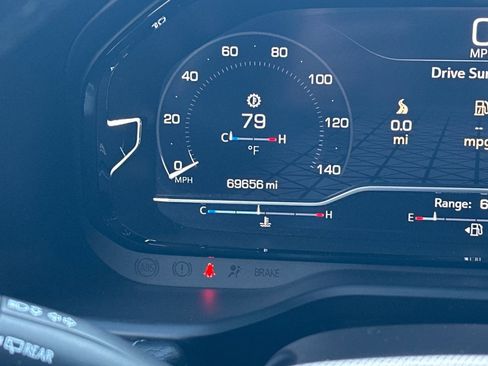 Used 2022 GMC Yukon XL Denali image 28