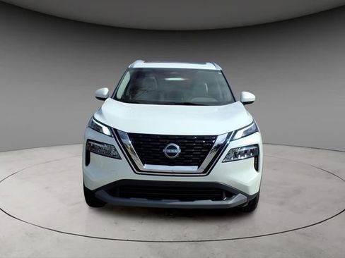 Used 2023 Nissan Rogue SV w/ SV Premium B Package image 15