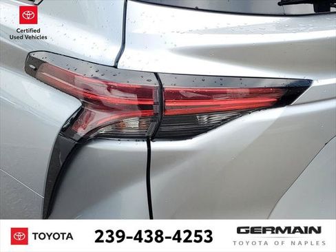 Certified 2022 Toyota Sienna XLE FWD image 16