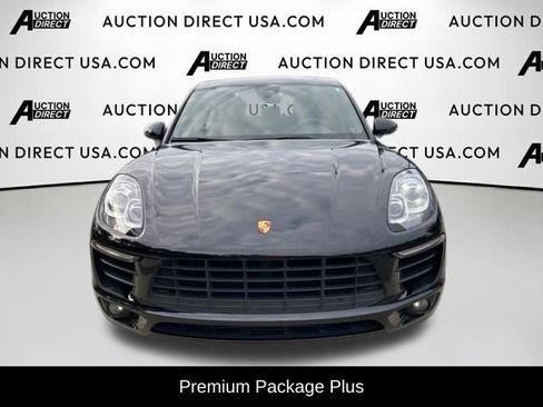 Used 2018 Porsche Macan AWD/4WD image 2