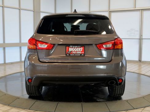 Used 2017 Mitsubishi Outlander Sport ES image 7