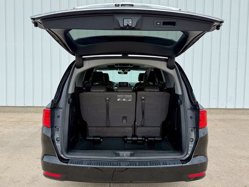 Used 2018 Honda Odyssey Touring image 16