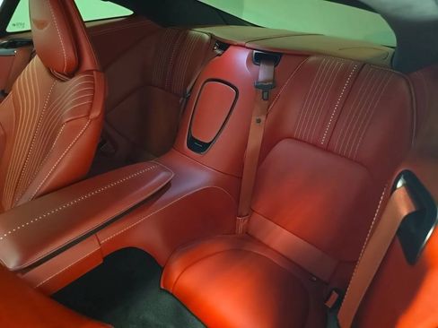 Used 2017 Aston Martin DB11 V12 RWD image 6