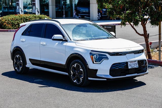Used 2023 Kia Niro Wind FWD image 6