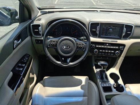 Used 2018 Kia Sportage EX AWD/4WD image 12