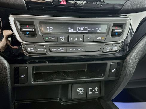 Used 2020 Honda Ridgeline RTL-E image 16