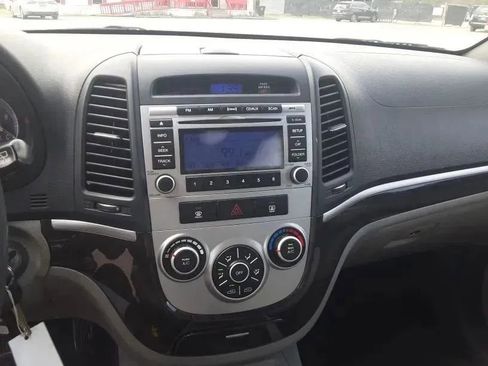 Used 2009 Hyundai Santa Fe SE w/ Premium Pkg 4 image 11