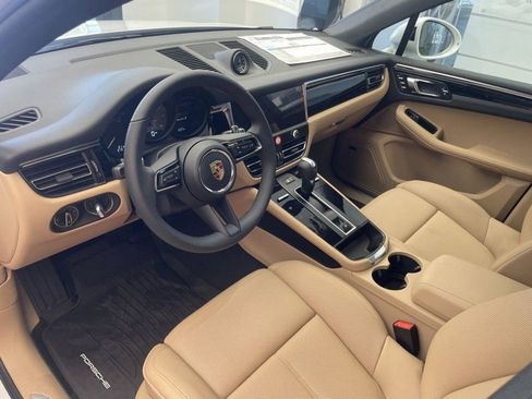 New 2025 Porsche Macan S image 4