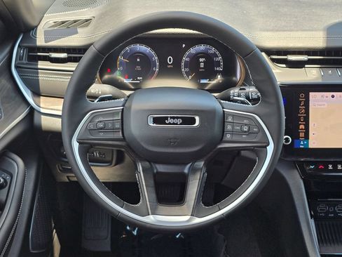 New 2026 Jeep Grand Cherokee L Limited AWD/4WD image 7