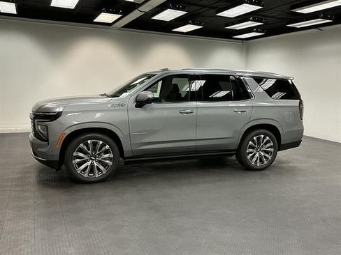 New 2026 Chevrolet Tahoe High Country AWD/4WD image 2