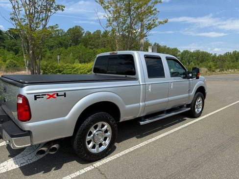 Used 2011 Ford F250 Lariat w/ Lariat Ultimate Pkg AWD/4WD image 46