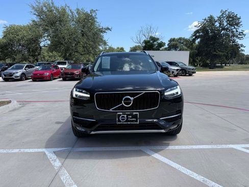 Used 2019 Volvo XC90 T6 Momentum w/ Protection Package Premier AWD/4WD image 8