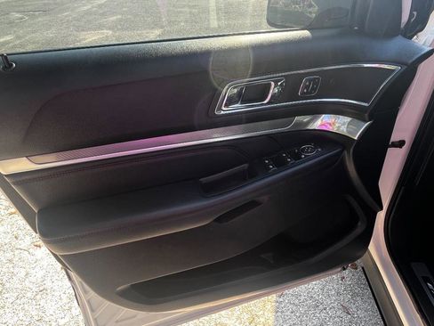 Used 2018 Ford Explorer Sport w/ Equipment Group 401A image 16