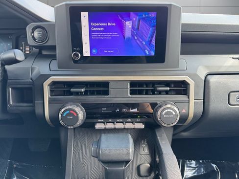 Certified 2025 Toyota Tacoma SR AWD/4WD image 15