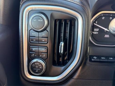 Used 2021 GMC Sierra 1500 AT4 w/ AT4 Value Package AWD/4WD image 35