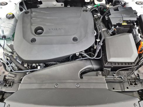 Used 2025 Volvo XC40 B5 Core AWD/4WD image 34