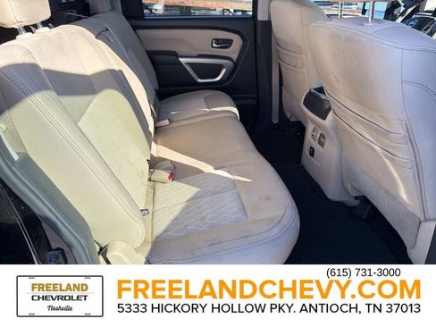 Used 2017 Nissan Titan SV image 23