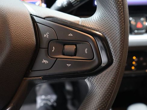 Used 2025 Chevrolet TrailBlazer LT image 37