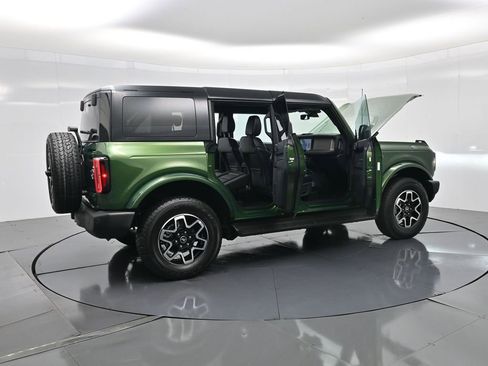 Used 2025 Ford Bronco Outer Banks image 37