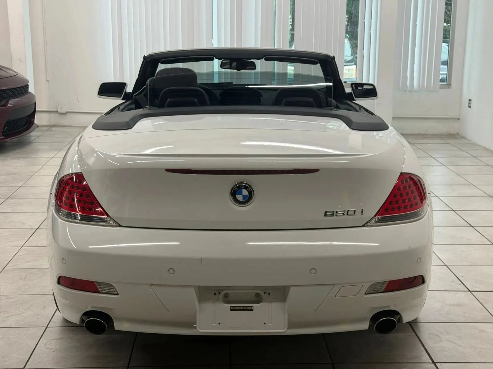 Used 2007 BMW 650i Convertible RWD image 8