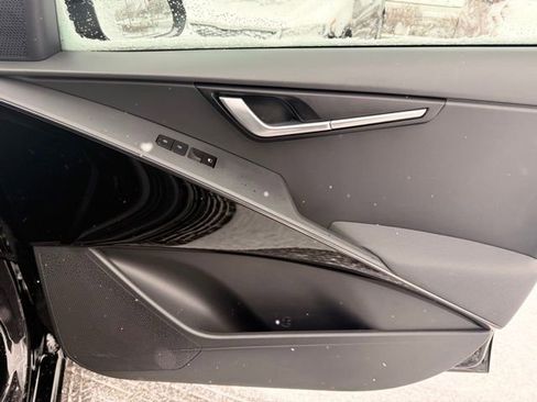 Used 2023 Kia Niro EX image 43