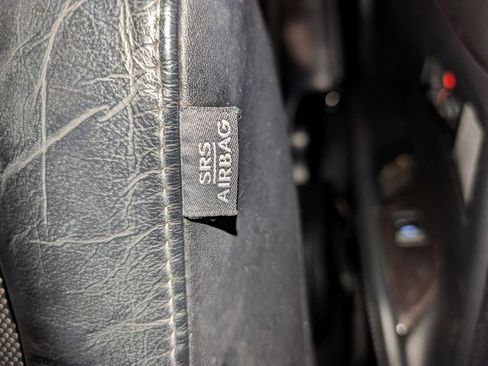 Used 2013 Lexus RX 450h AWD image 33