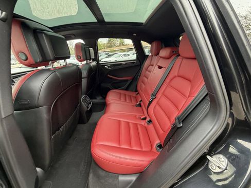 Used 2016 Porsche Macan S AWD/4WD image 24