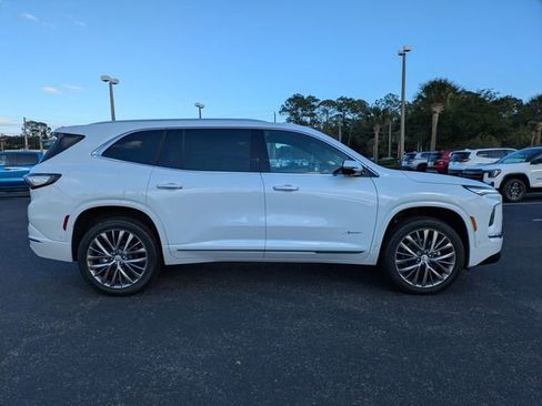 New 2026 Buick Enclave Avenir w/ Super Cruise Package image 3