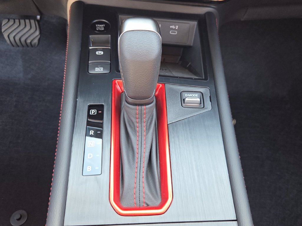 New 2027 Nissan Kicks SR w/ Cold Weather Package FWD image 22