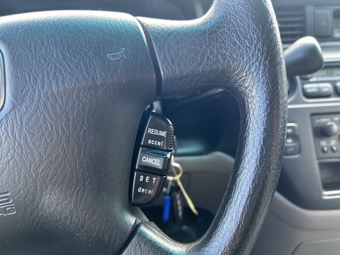 Used 2004 Honda Odyssey EX image 18