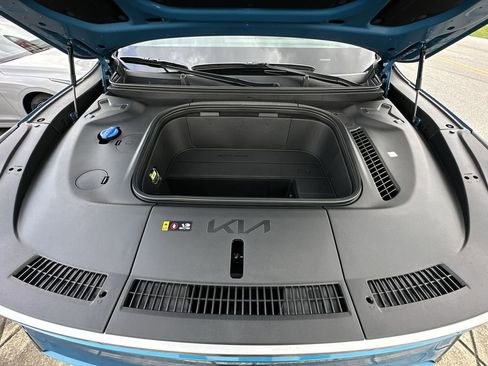 New 2026 Kia EV9 Wind image 19