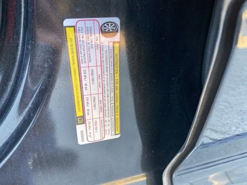 Used 2019 RAM 1500 Classic SLT image 37