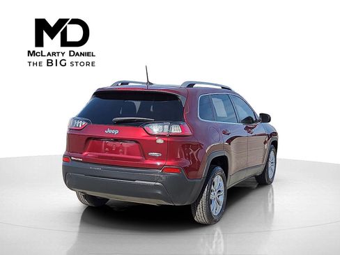 Used 2019 Jeep Cherokee Latitude w/ Popular Appearance Group image 5