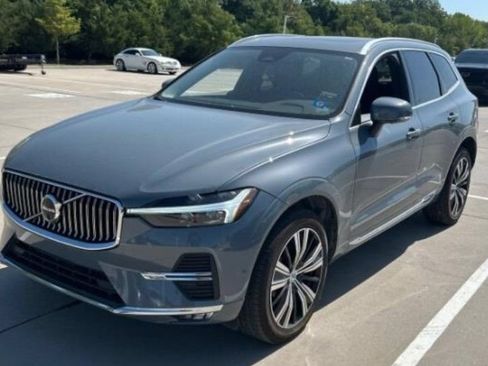 Used 2023 Volvo XC60 B5 Plus FWD image 1