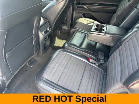 Used 2025 Ford Explorer ST-Line w/ ST-Line Street Pack AWD/4WD image 31