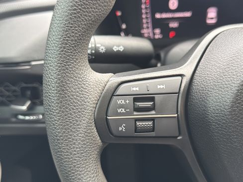 Certified 2025 Honda Accord SE image 13