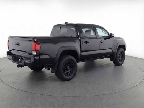 Used 2020 Toyota Tacoma TRD Off-Road image 5