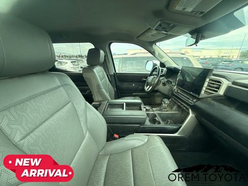 Used 2022 Toyota Tundra SR5 w/ Advanced Technology Package AWD/4WD image 10