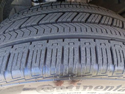 Used 2023 Land Rover Defender 130 First Edition AWD/4WD image 42