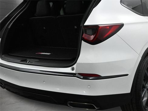 Certified 2023 Acura MDX A-Spec image 17