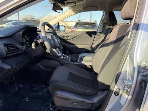 Used 2025 Subaru Outback Premium image 18