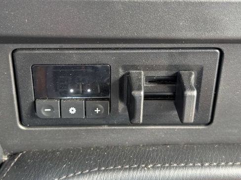 Used 2023 Nissan Armada SL w/ Captain's Chairs Package AWD/4WD image 23