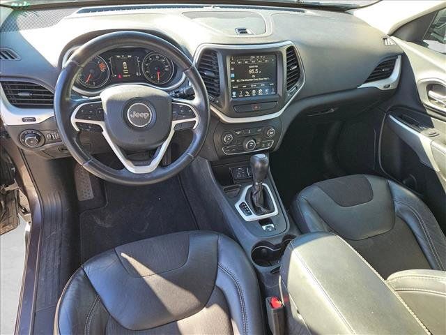 Used 2018 Jeep Cherokee Latitude Plus FWD image 14