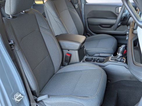 Used 2025 Jeep Wrangler Sahara w/ Safety Group image 20